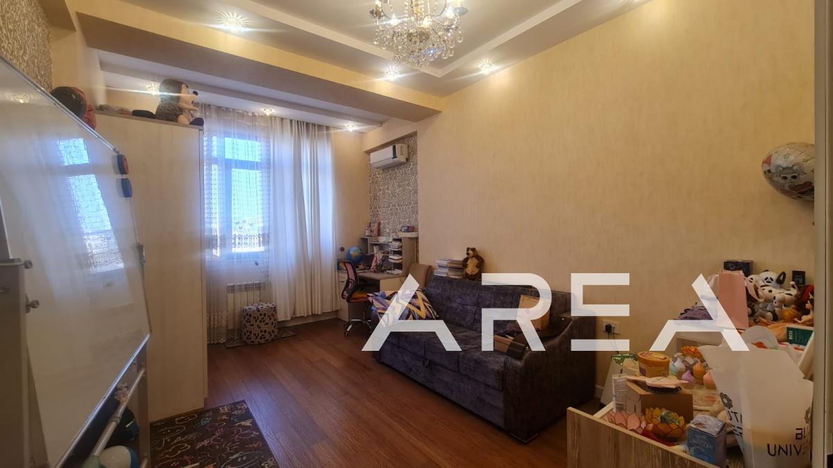 For sale: 3-room renovated apartment near 