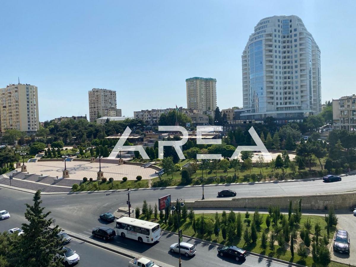 Apartment for sale near Baku State University.